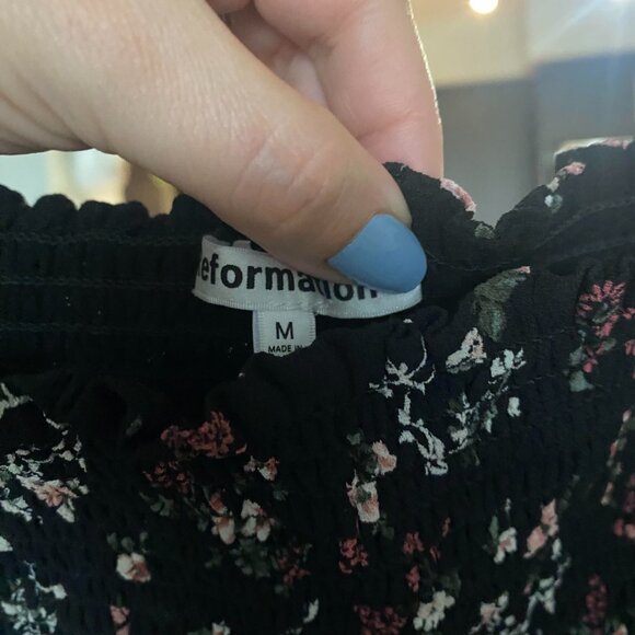REFORMATION Pinto Smocked Floral Print Top Black Freesia Size M - Picture 5 of 9